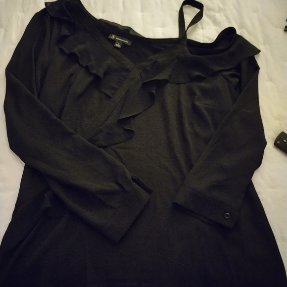 Clothes - Picture 12 of 16